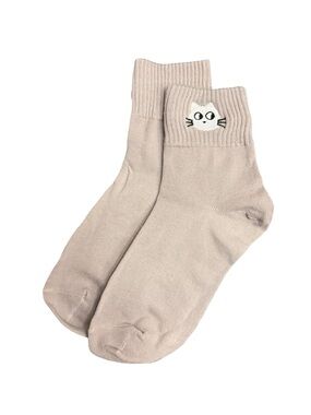 Cute Cat Embroidered Low Crew Socks Oatmeal Creme Gray Colored Womens One Size